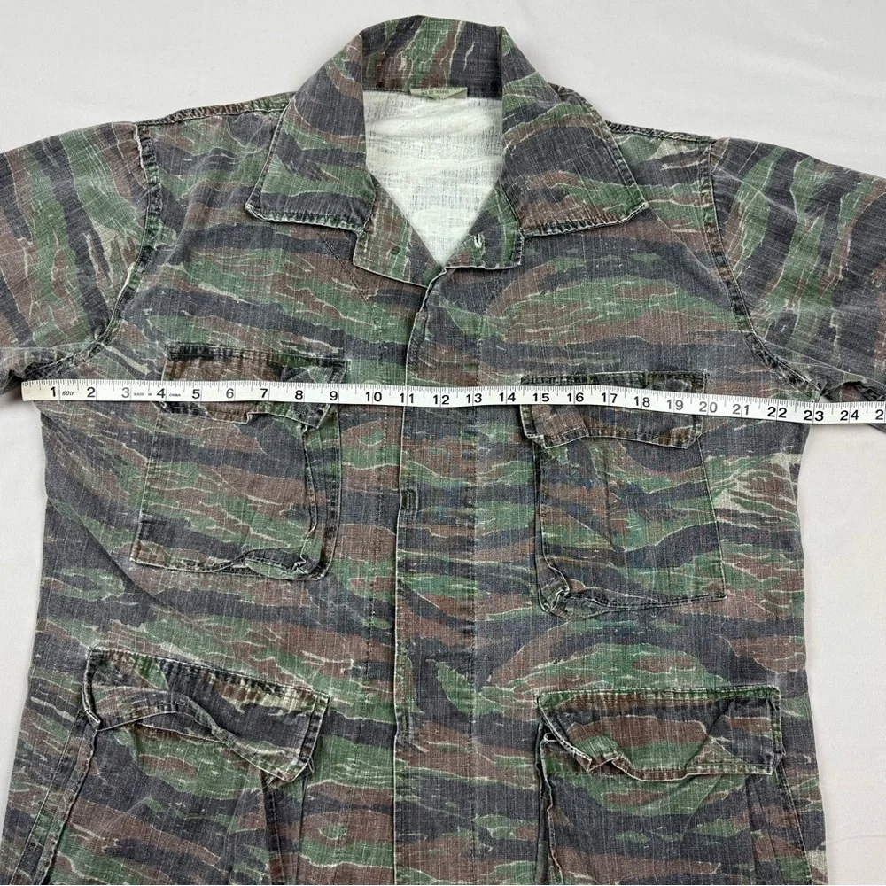 Vtg Tiger Stripe Camo BDU Jacket Sz Medium Military Combat B4